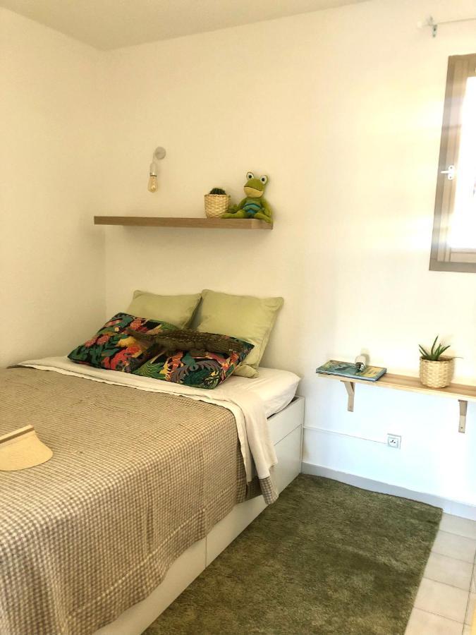 Le Sud Et Piscine Apartment *