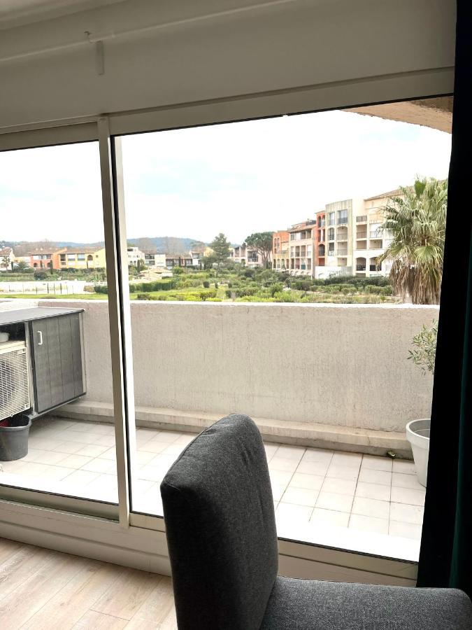 Le Sud Et Piscine Apartment *